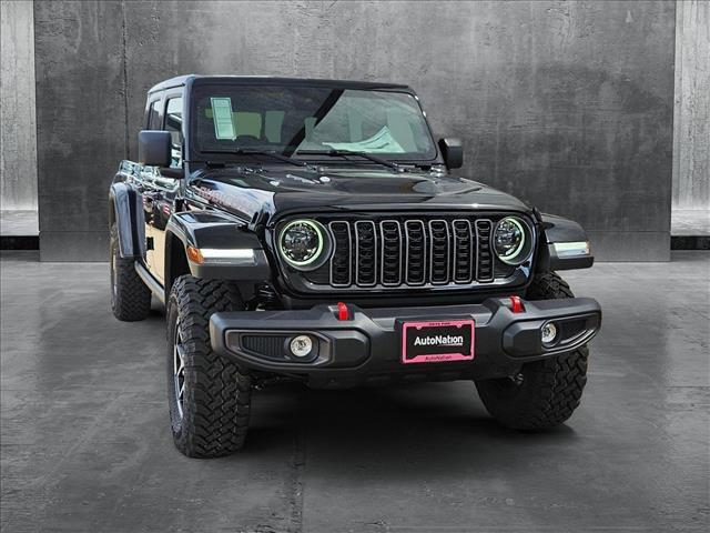 new 2025 Jeep Gladiator car, priced at $49,800