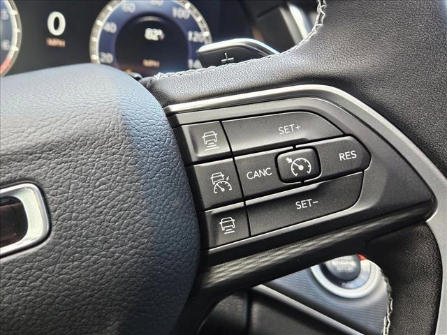 new 2025 Jeep Grand Cherokee car, priced at $35,997