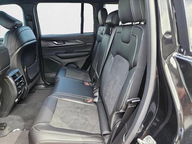 new 2025 Jeep Grand Cherokee car, priced at $35,997