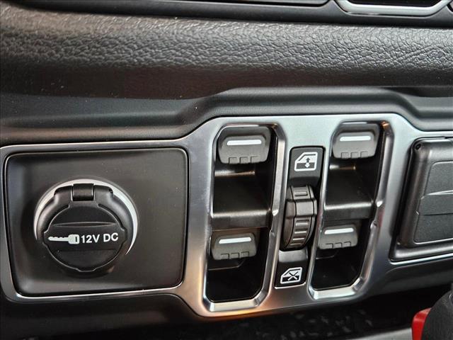new 2025 Jeep Wrangler car, priced at $36,594