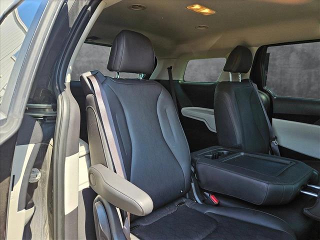 used 2024 Kia Carnival car, priced at $34,992
