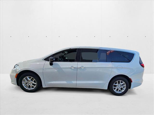 new 2025 Chrysler Pacifica car, priced at $36,997