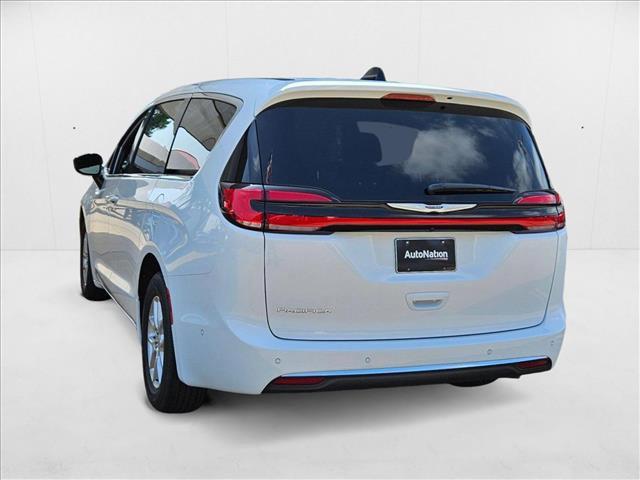 new 2025 Chrysler Pacifica car, priced at $36,997