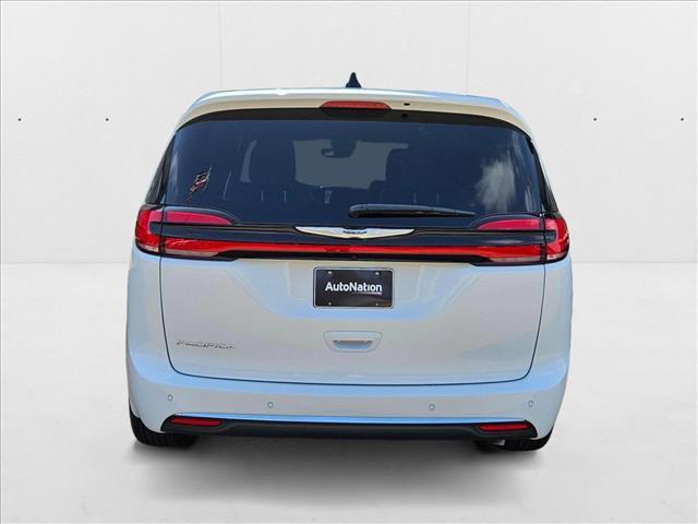 new 2025 Chrysler Pacifica car, priced at $36,997