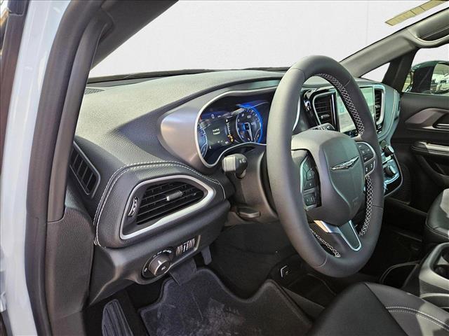 new 2025 Chrysler Pacifica car, priced at $36,997