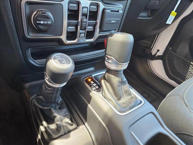 new 2025 Jeep Wrangler car, priced at $35,094