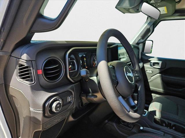 new 2025 Jeep Gladiator car, priced at $45,252