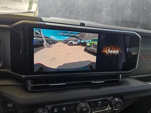 new 2025 Jeep Gladiator car, priced at $47,002