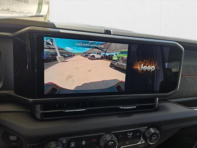 new 2025 Jeep Gladiator car, priced at $45,252