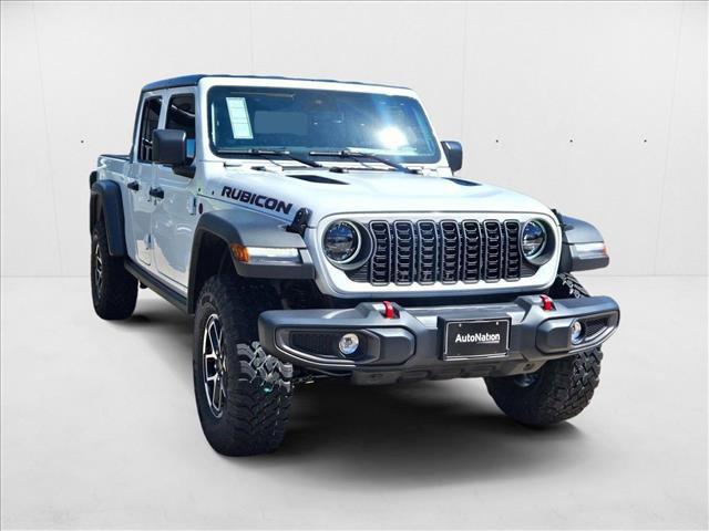 new 2025 Jeep Gladiator car, priced at $45,252