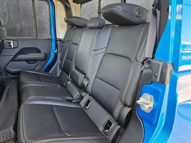 new 2025 Jeep Gladiator car, priced at $45,210