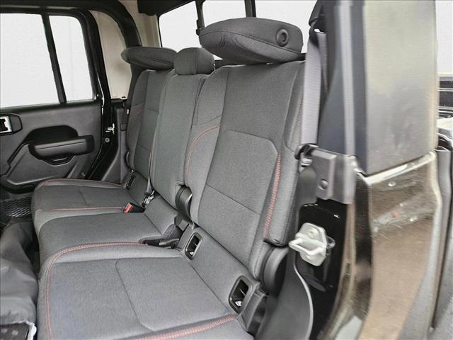 new 2025 Jeep Gladiator car, priced at $43,842