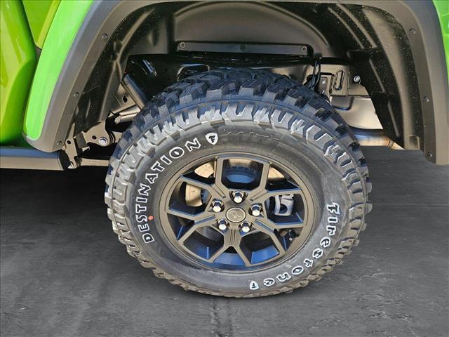 new 2025 Jeep Gladiator car, priced at $41,891