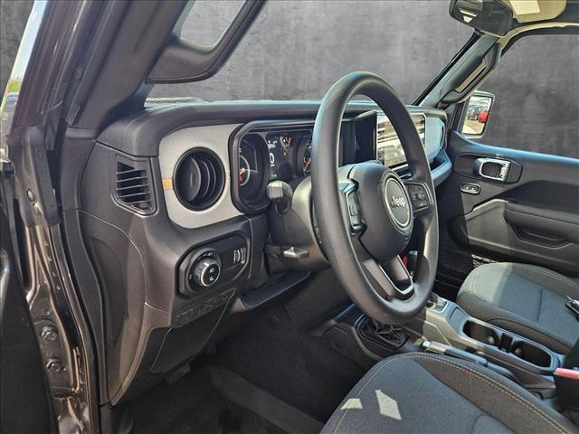 new 2025 Jeep Gladiator car, priced at $39,900