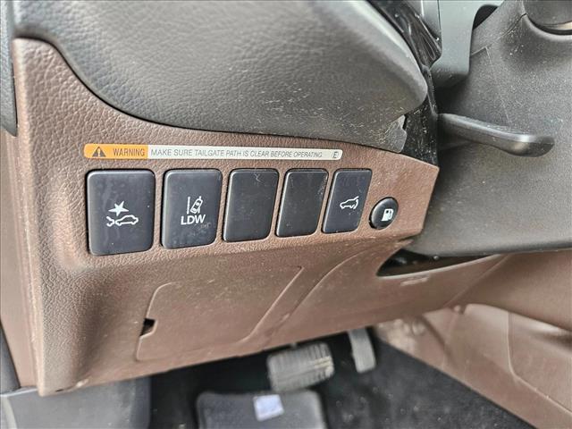 used 2018 Mitsubishi Outlander PHEV car, priced at $10,995