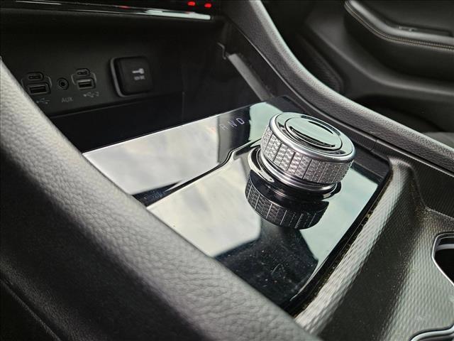 used 2024 Jeep Grand Cherokee car, priced at $29,408