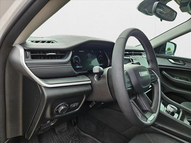 used 2024 Jeep Grand Cherokee car, priced at $29,408