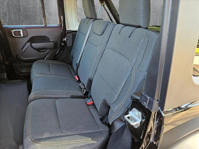 new 2025 Jeep Wrangler car, priced at $40,316