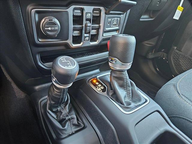new 2025 Jeep Wrangler car, priced at $40,316