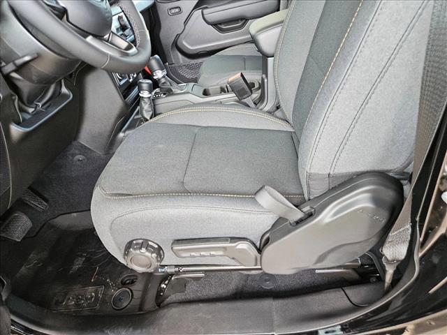 new 2025 Jeep Wrangler car, priced at $41,077