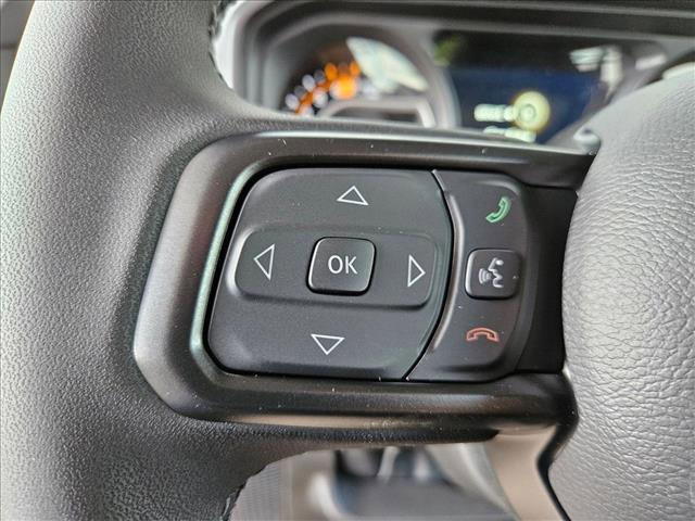new 2025 Jeep Wrangler car, priced at $41,077