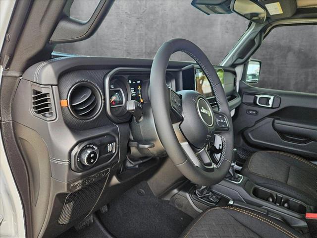 new 2025 Jeep Gladiator car, priced at $45,599