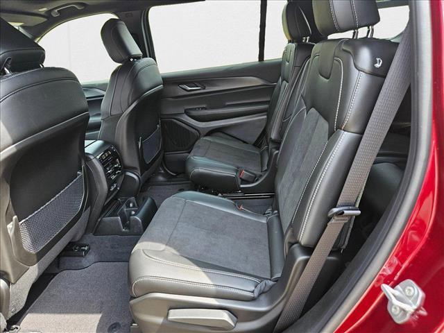 new 2025 Jeep Grand Cherokee L car, priced at $41,216