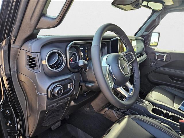 new 2025 Jeep Wrangler car, priced at $44,770