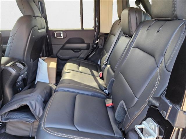 new 2025 Jeep Wrangler car, priced at $44,770