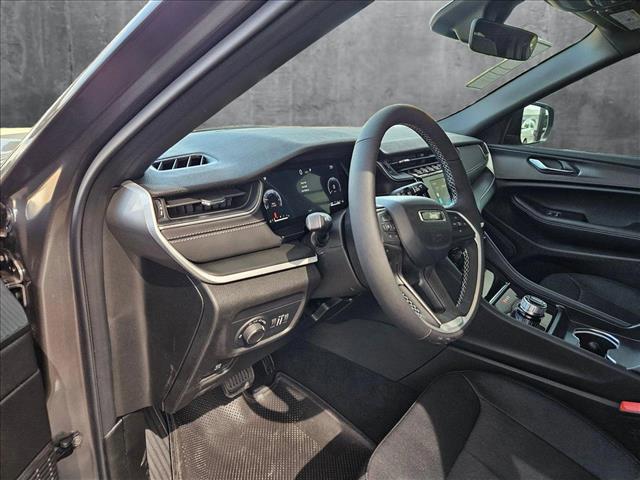 new 2025 Jeep Grand Cherokee car, priced at $34,458
