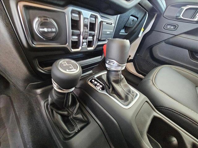 new 2025 Jeep Wrangler car, priced at $47,684