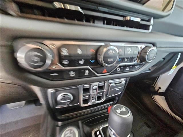new 2025 Jeep Wrangler car, priced at $47,684