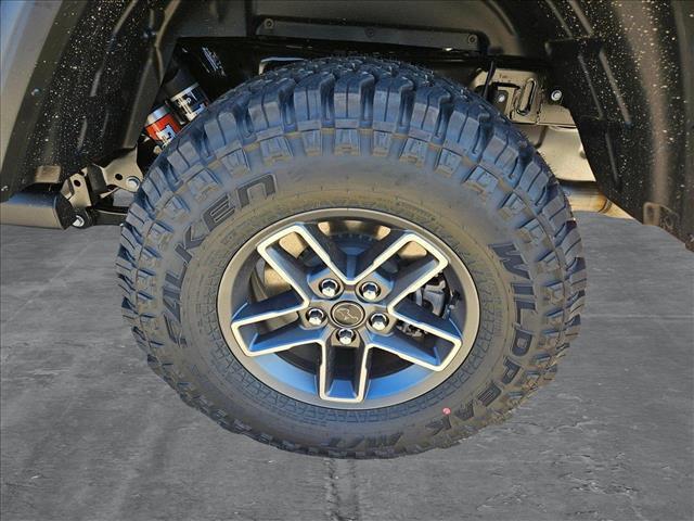 new 2025 Jeep Gladiator car, priced at $47,335