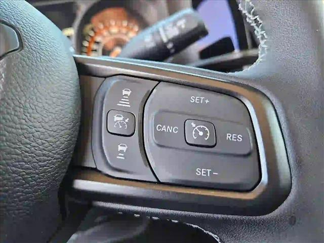 new 2025 Jeep Gladiator car, priced at $43,999