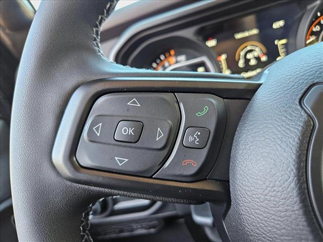 new 2025 Jeep Gladiator car, priced at $43,999