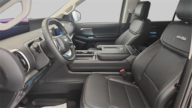 new 2025 Ford Expedition car, priced at $80,025