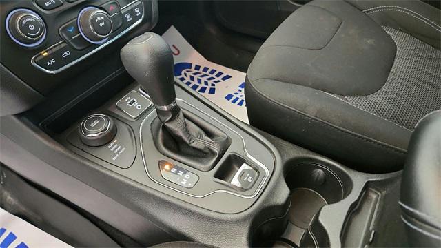 used 2019 Jeep Cherokee car, priced at $14,489