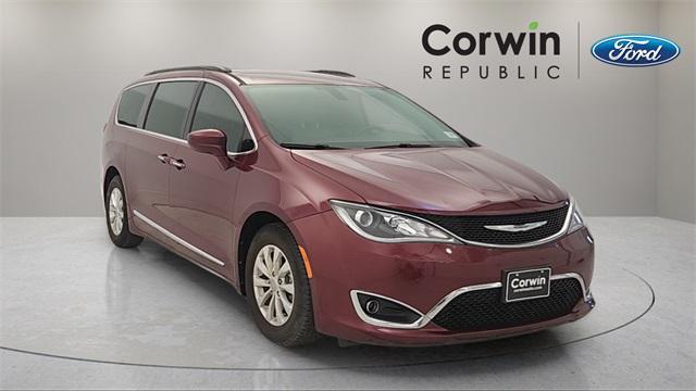 used 2017 Chrysler Pacifica car, priced at $10,790