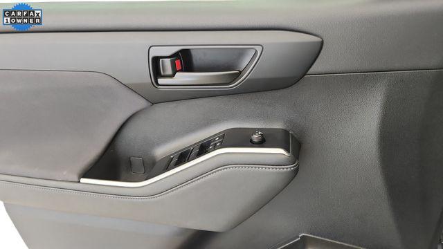 used 2024 Toyota Highlander car, priced at $31,989