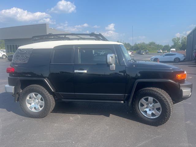 used 2007 Toyota FJ Cruiser car, priced at $9,999