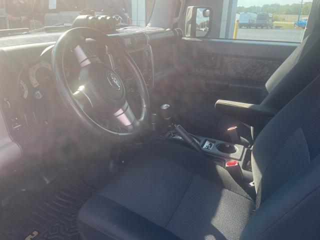 used 2007 Toyota FJ Cruiser car, priced at $9,999