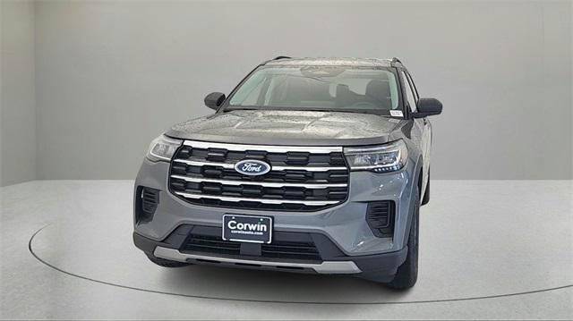 new 2025 Ford Explorer car, priced at $40,048