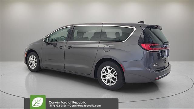 used 2023 Chrysler Pacifica car, priced at $21,589
