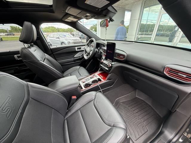 used 2024 Ford Explorer car, priced at $50,489