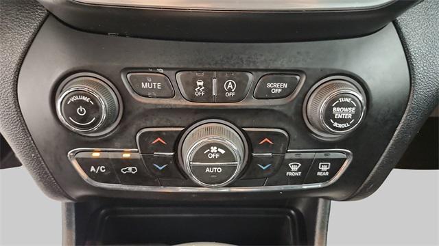 used 2019 Jeep Cherokee car, priced at $16,327
