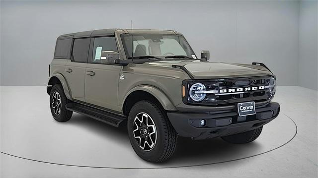new 2025 Ford Bronco car, priced at $54,232