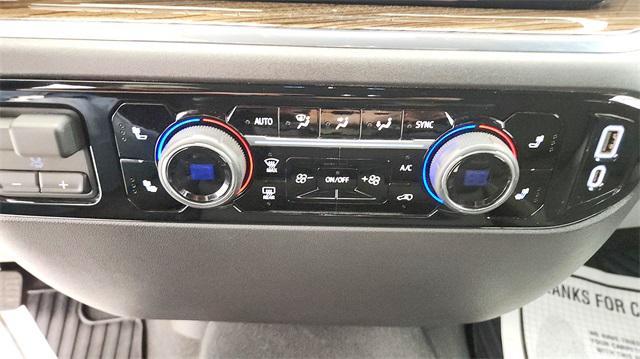 used 2025 Chevrolet Silverado 1500 car, priced at $39,989