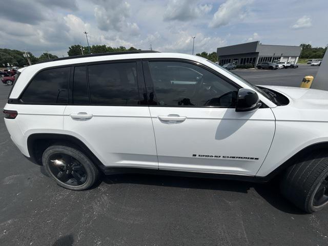 used 2023 Jeep Grand Cherokee car, priced at $30,989