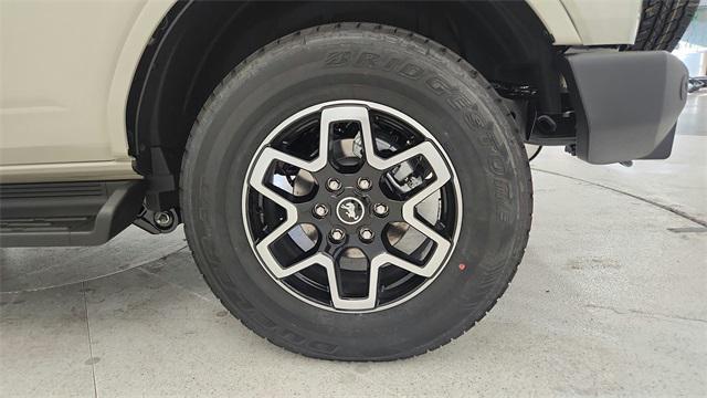 new 2025 Ford Bronco car, priced at $53,534