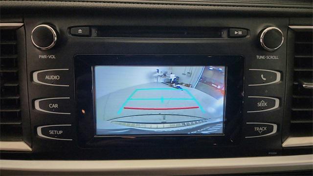used 2018 Toyota Highlander car, priced at $25,389